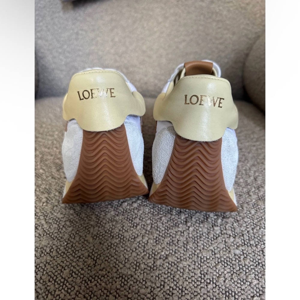 Loewe Flow Runner Trainer - Picture 3 of 14